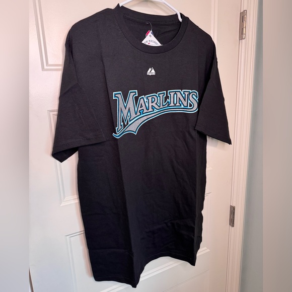Miami Marlins T-shirt - Size L - NEW w/tags, never taken out of the plastic - Picture 2 of 4
